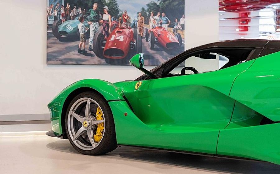 Детали экстерьера Ferrari LaFerrari Vibrant Kermit 2019 года  (фото 10 из 15)